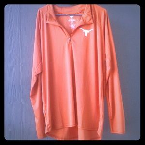 Texas Longs Horn Pull Over. Worn once